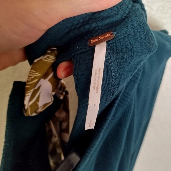 Free People Party In The Back Ribbed Cutout Open Back Scarf Tie Top sz L - Picture 9 of 11